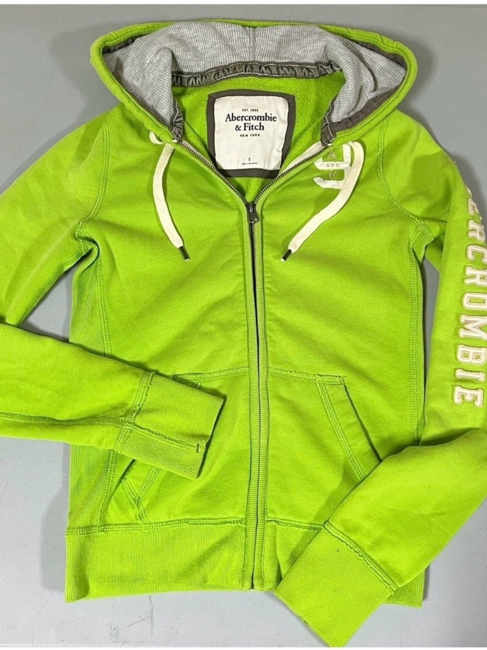 A&F Lime Green Y2K Zipper Sweater Sweatshirt Hoodie Outerwear Size S 💚✨ #hoodie